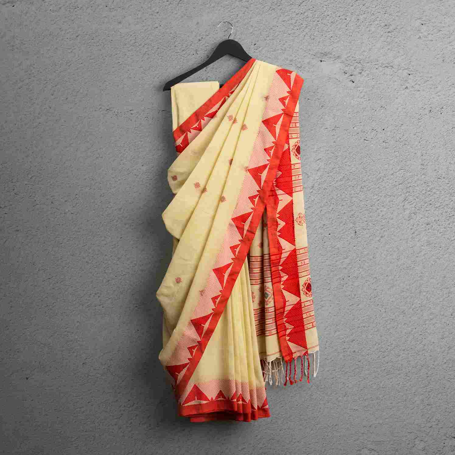 Cotton Saree – Sunrise Bloom
