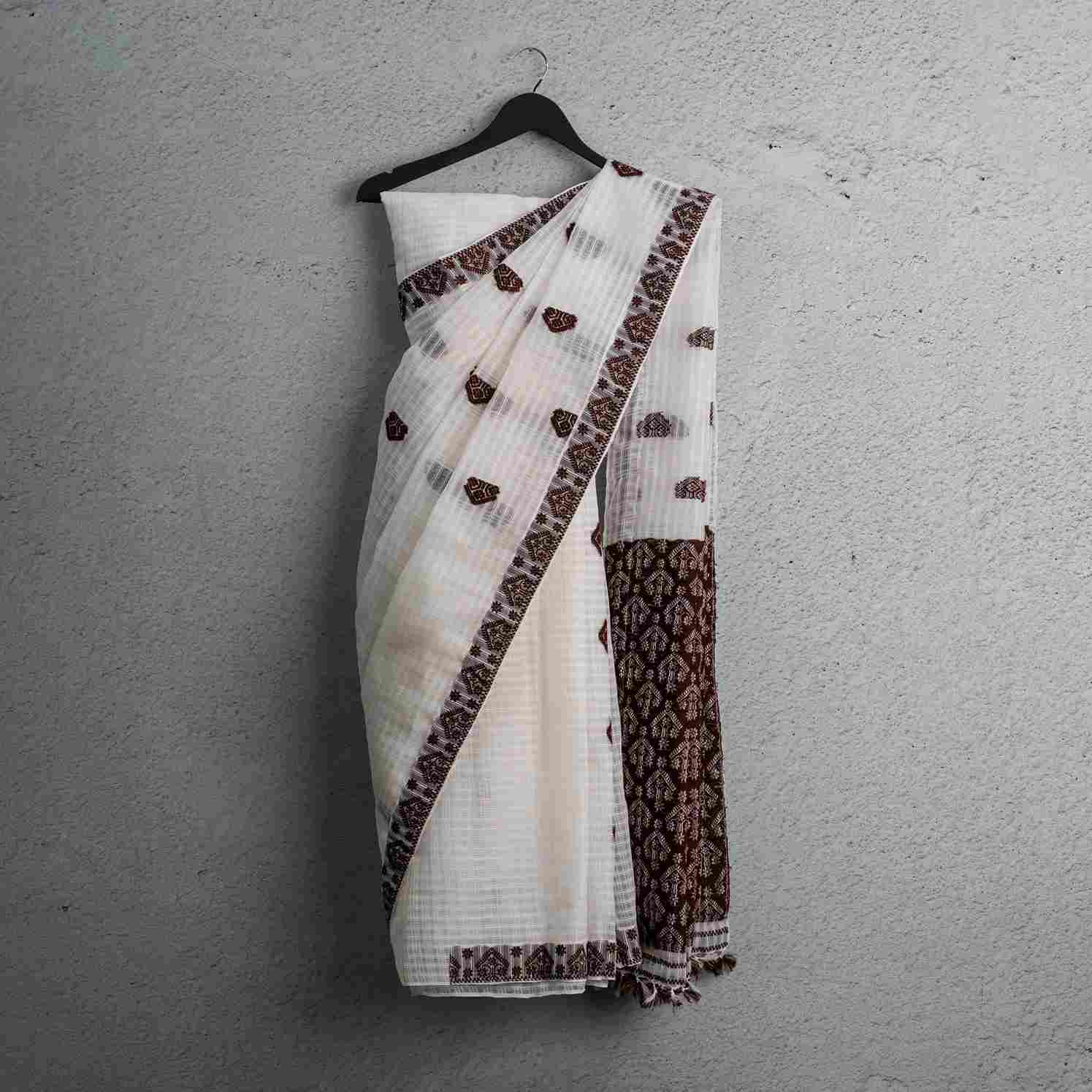 Gadi Diya Saree – Mocha Whisper